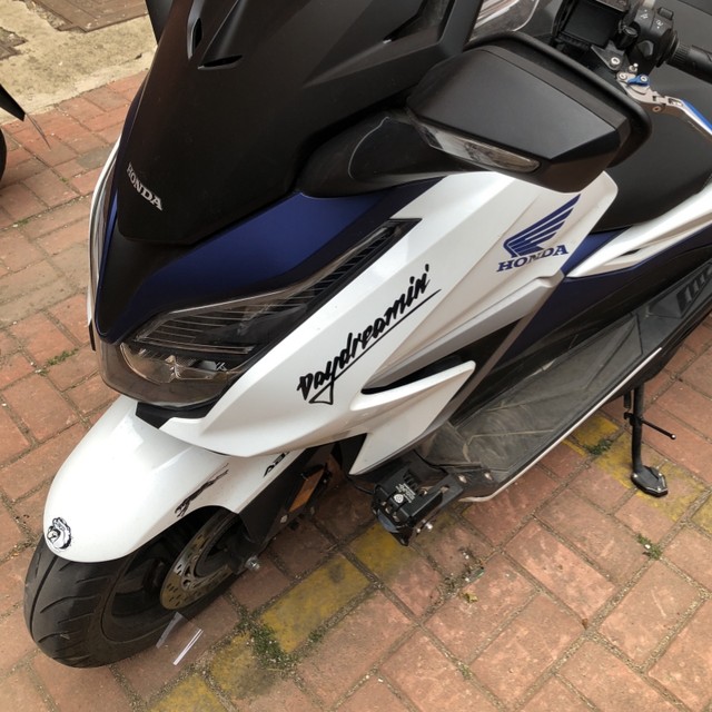 Personalized creative Daydreamin daydream car electric car motorcycle sticker 80s retro car sticker