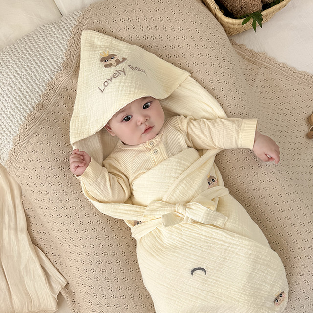 Newborn baby holding quilt in summer pure cotton thin baby out of delivery room newborn anti-shock bag