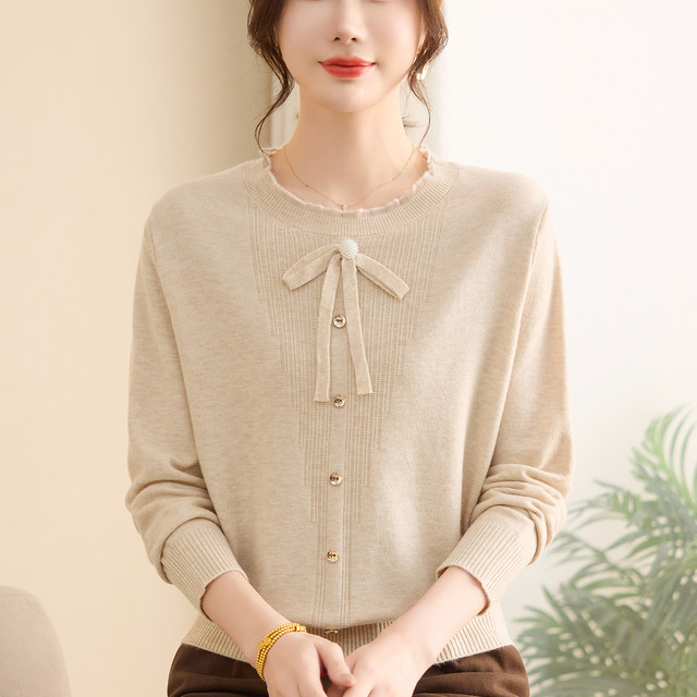 Mom's 2025 autumn new sweater fashionable knitted shirt middle-aged and elderly women's autumn fashion thin top