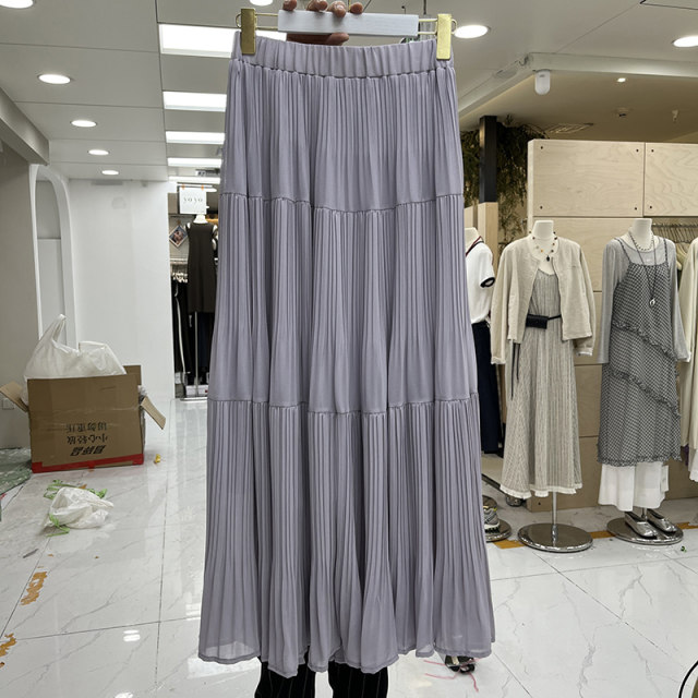 Korean solid color pressed pleated chiffon skirt for women in spring and summer 2025 new high-waisted pleated a-line long skirt