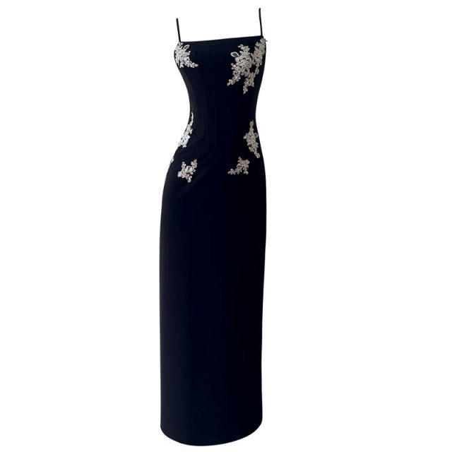 French 2025 summer light luxury diamond jewelry strapless black skirt small dress suspender long slim hip-covered slim dress
