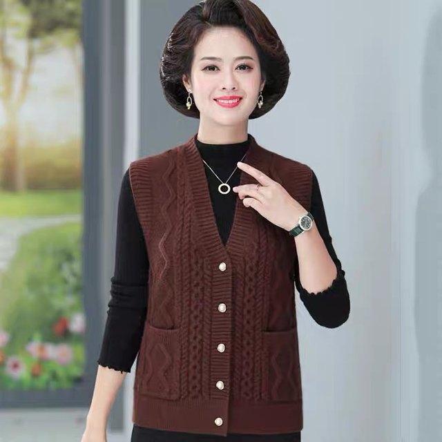 Middle-aged and elderly women's vest sweater jacket for women 50-60 years old mother autumn vest large size knitted cardigan wear