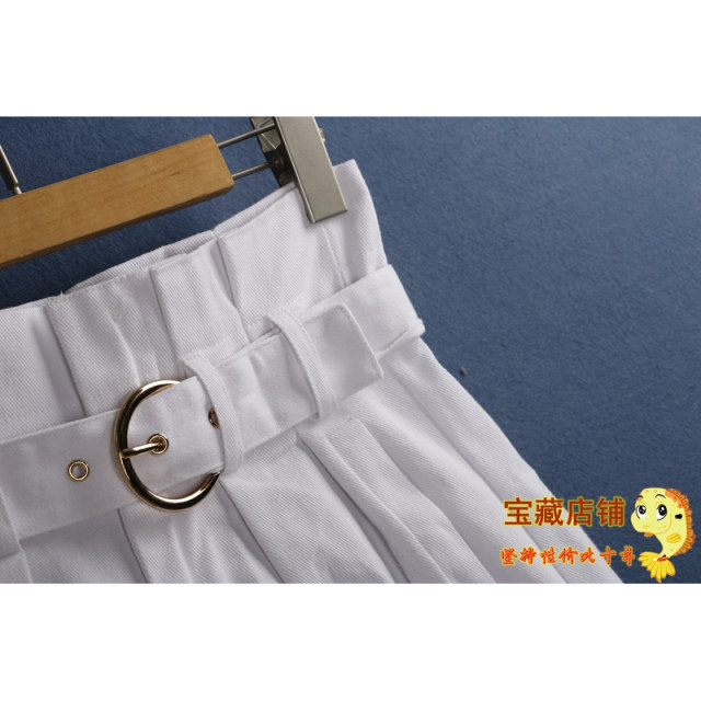 945 wide-leg shorts, new spring cotton slim and versatile temperament, fashionable white flared hot pants, women's foreign trade
