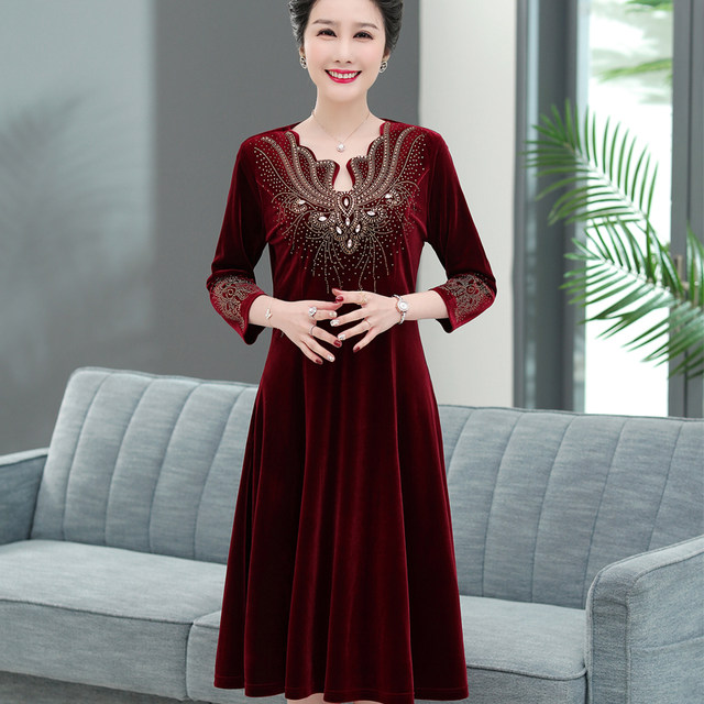 Mother's Spring and Autumn Temperament Women's Large Size Cheongsam Improved High-End Wedding Gold Velvet Mid-Length Dress