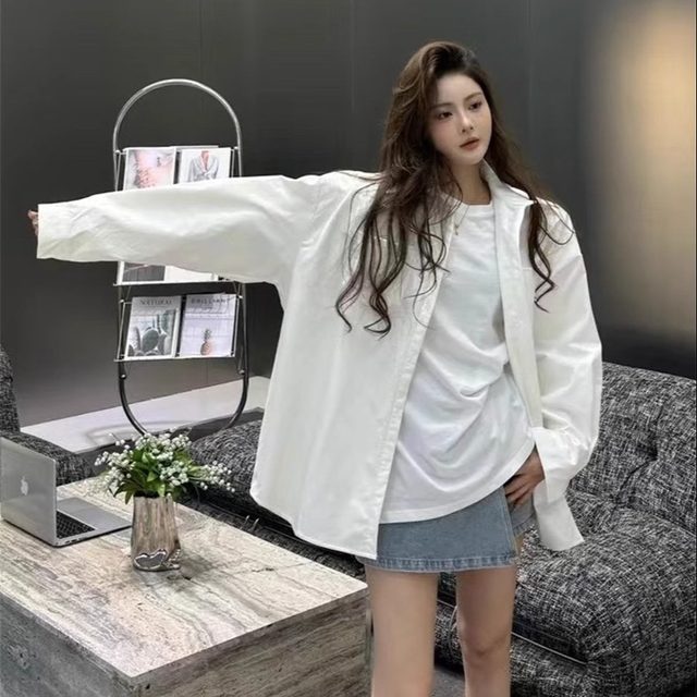 Korean Dongdaemun fashionable age-reducing cartoon printed plus velvet shirt jacket for women loose casual autumn and winter layered tops