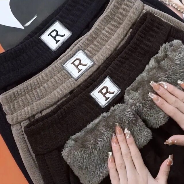 Add velvet thickened Harun pants children in autumn and winter large size warm wild feet loose, thin waist casual trousers
