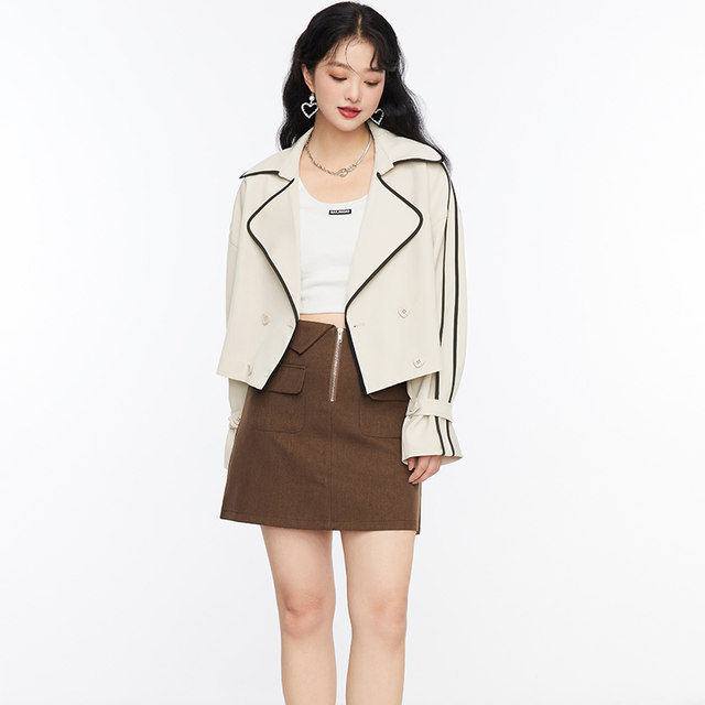 GW large-size women's clothing 2025 autumn and winter new jacket jacket light color slightly fat mm flesh covering and slimming and versatile small top for women
