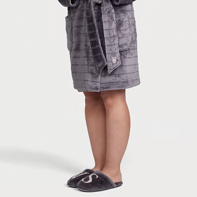 Direct drop of 168 Victoria's Secret Warm and Comfort Packed Toe Artificial Fur Home Fur Slippers for Women