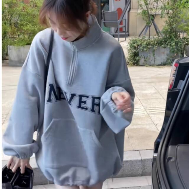 Large -size American semi -zipper letter printing long -sleeved sweater in autumn and winter fat mm300jin [Jin is equal to 0.5 kg] plus velvet thick top girl
