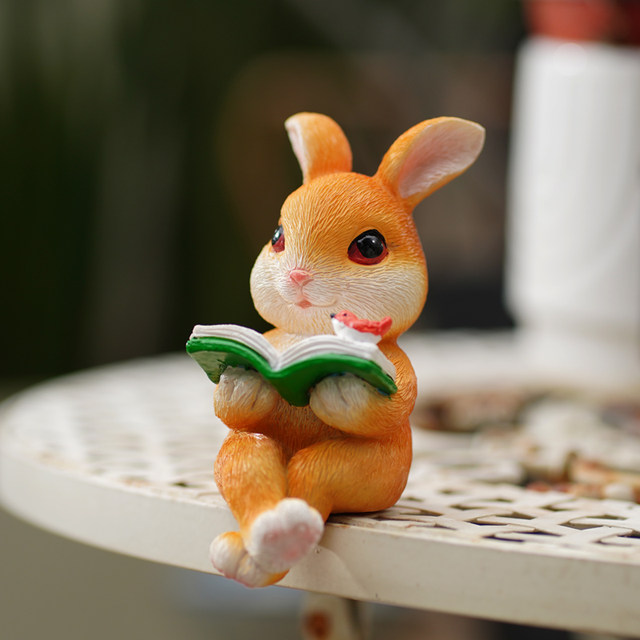 Cartoon rabbit reading a book, TV cabinet ornament flower pot decorate garden courtyard decoration landscape