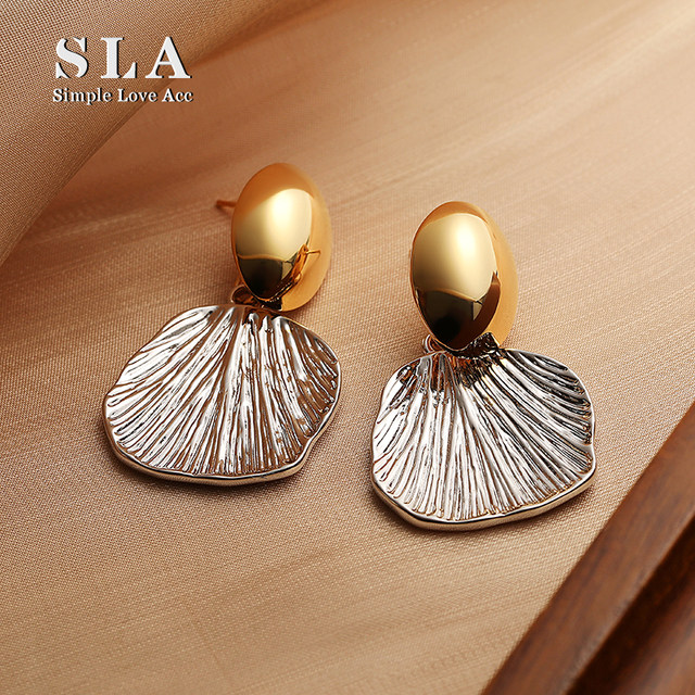 Simple Love Acc Private Cold Style Design Exaggerated Temperament Irregular Texture Silver Needle Earrings for Women
