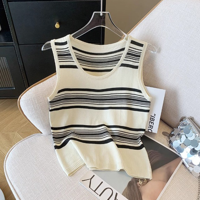 Summer sleeveless U-neck striped ice silk knitted vest women's design sleeveless breast-covering suspender top