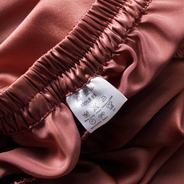 Floating large hem skirt! Silk crepe satin slanted skirt mulberry silk draped midi skirt solid color versatile to make you look slim
