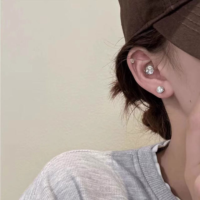 Magnetic ear clips with no piercings, super flash cochlea nail earrings without piercings, ear bone clips, beautiful earrings, earrings for men and women