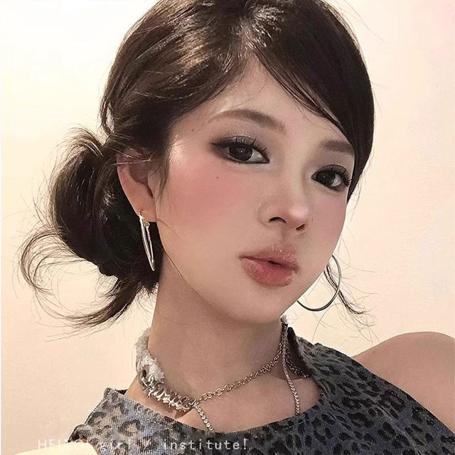 Silver-colored earrings for women exaggerated large earrings 2025 new hot high-end sensation circle earrings earrings ear clips