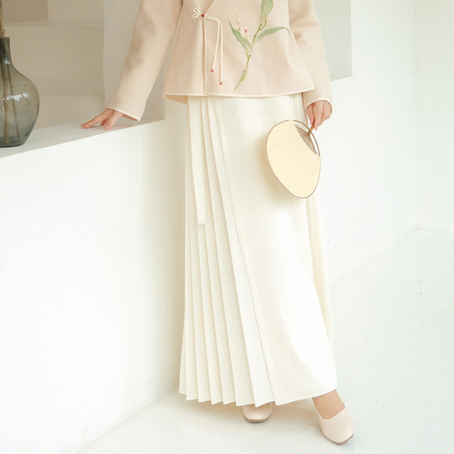 New autumn and winter women's Chinese dress, slim white skirt, new Chinese style, versatile plus pleated gauze skirt, half-body long skirt