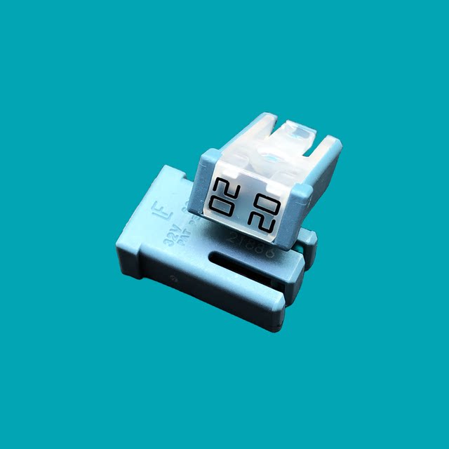 Lite 695 car fuse tablet is suitable for BYD Aion Ideal Xiaopeng NIO 20A30A40A50A60A