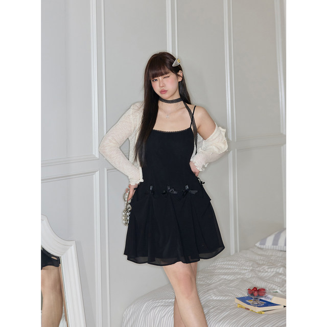 
Zhang's spring popular style large-size women's slightly fat mm slim dress Korean chic suspender small black skirt