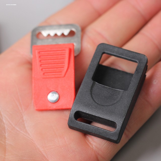 Helmet buckle electric vehicle safety helmet with buckle lock buckle buckle buckle motorcycle battery car accessories hat