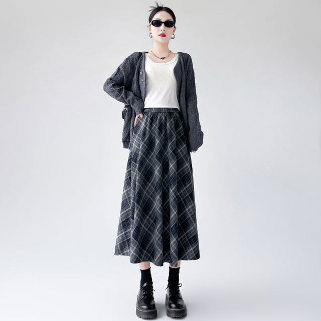 Plaid skirt Female autumn and winter American high -waisted retro mid -length skirt long skirt big plaid small umbrella skirt
