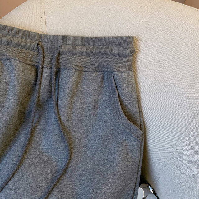 Little C home gray high waist lace knitted skirt women's winter new velvet high -level split straight straight straight skirt
