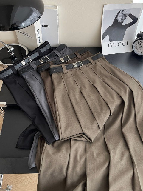 Retro -Oceanic pleated wrinkle Bidding skirt Women's autumn school style covering big leisure A -line long skirt