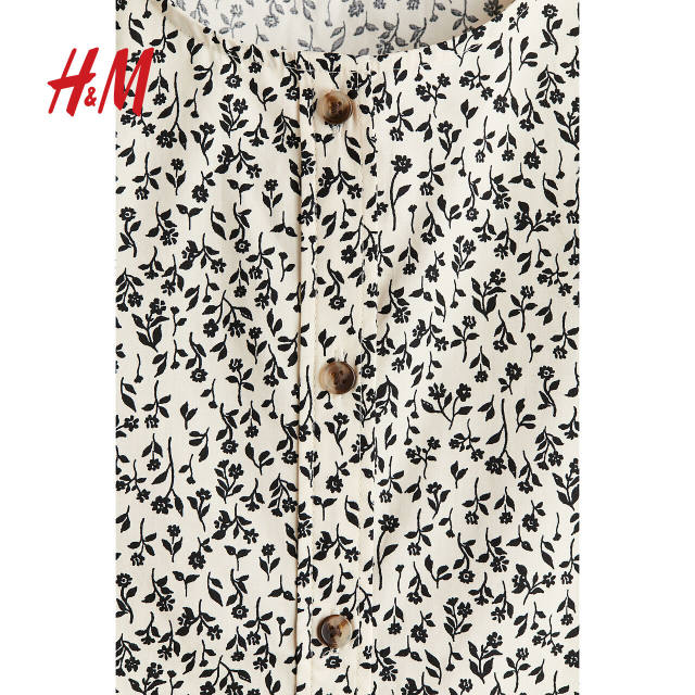 Ensemble De Monogrammes Colorés Vintage Imprimés Dans Un Style Rétro
