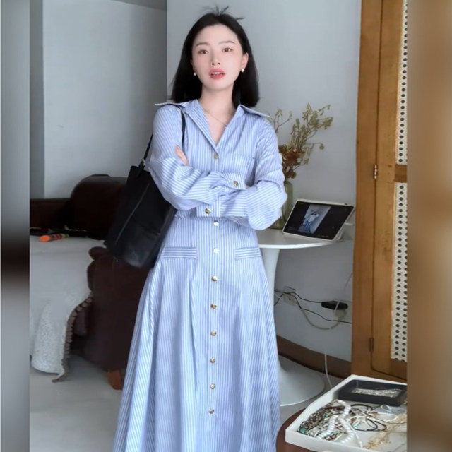 2025 new women's skirt French long-sleeved Polo collar blue casual striped waist-hugging shirt dress 6742