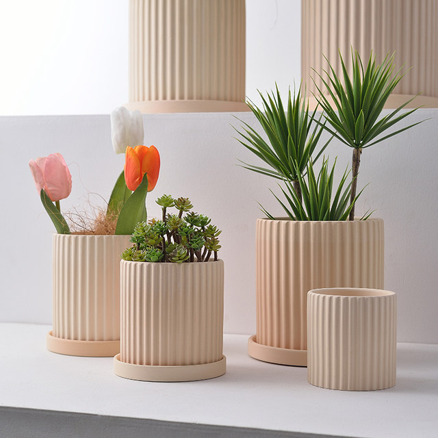 Nordic minimalist breathable pot ceramic pork polychide pot cleaner cleaner special small red coarse pottery pottery large caliber circular
