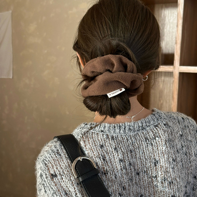 Soft waxy woolen hair tie autumn and winter new style large intestine ring hair rope Korean style versatile ponytail head rope rubber band head flower hair accessory