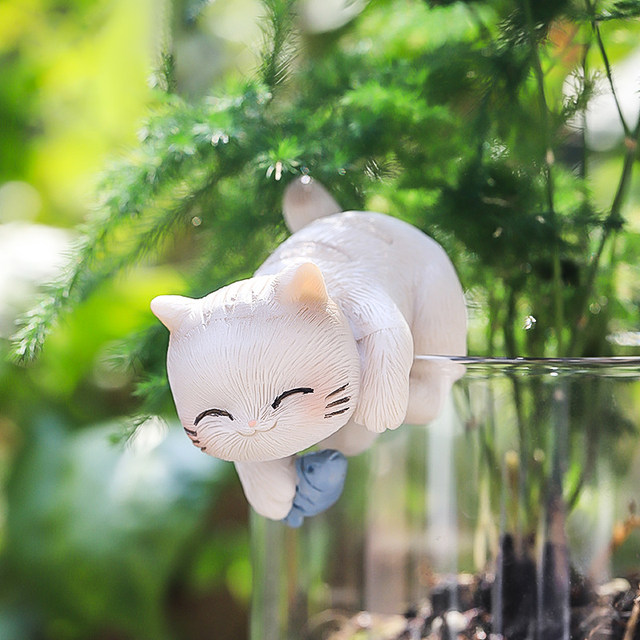 Cute cat garden garden bonsai monitor ornaments decoration creative cartoon small animal fish tank landscaping hanging basin