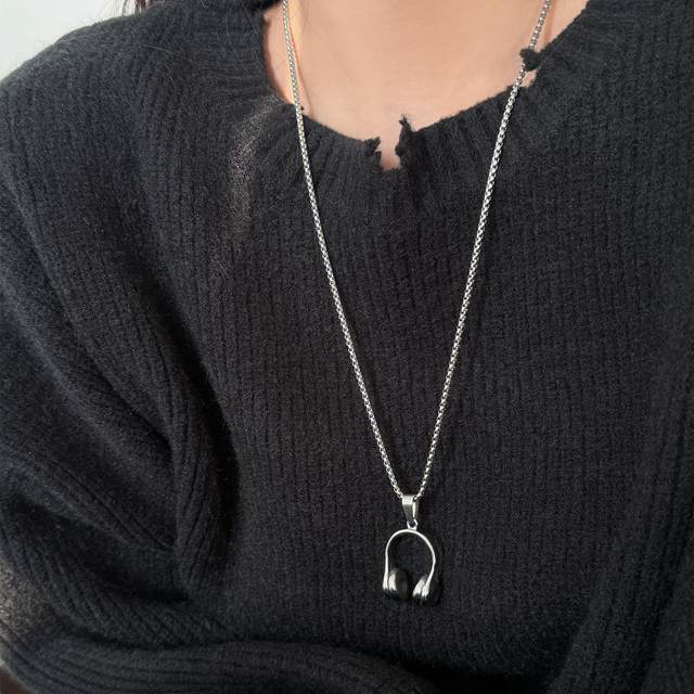
Hip-hop fashion music headphones pendant long necklace for women, old retro sweater chain male couple
