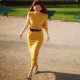 Unable to coax Zhang Ruonan Wen Yifan's French retro temperament waist-hugging and slimming one-shoulder yellow knitted dress for women
