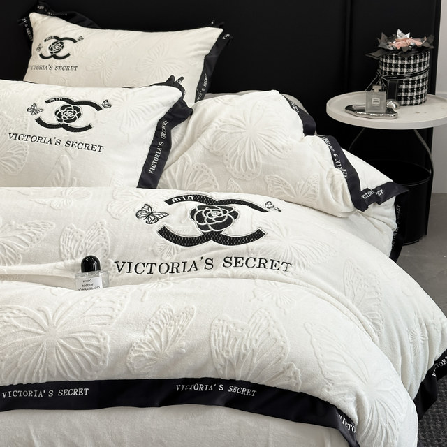 High-end bed four-piece set milk velvet category A maternal and infant grade winter thickened plus velvet flannel coral velvet plush bedding