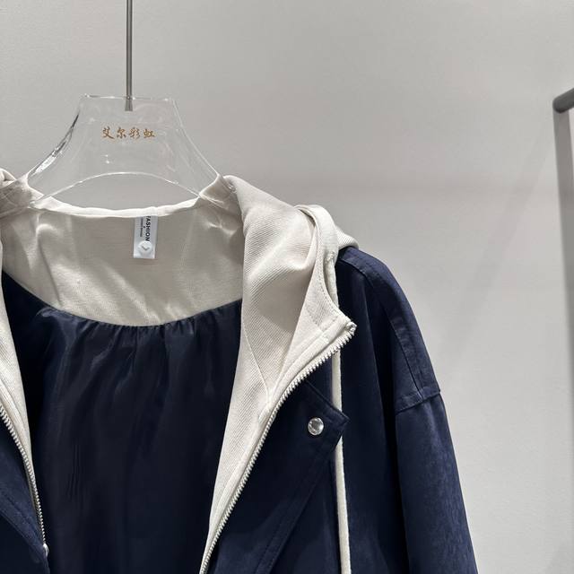 
5513 New Autumn Women's Fashion Hooded Short Slim Fit Plus Size Mother's Jacket Jacket AA