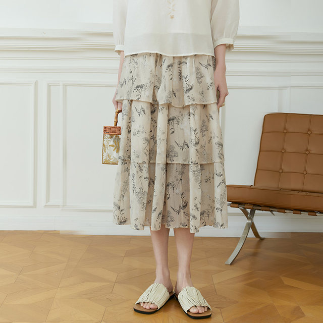 The same silk cotton printed skirt in TALASA mall 2025 spring and summer new high-waisted versatile slim cake skirt