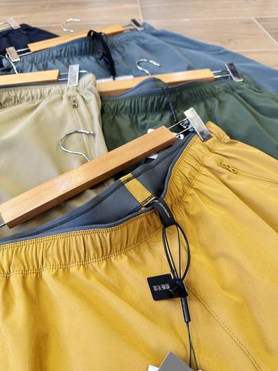 Italian Leavo Johnson outdoor lightweight water-repellent light breathable summer sports casual men's shorts