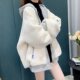 Large size women's autumn and winter 2024 new velvet thickened lamb wool sweatshirt for women's design and fashionable jacket