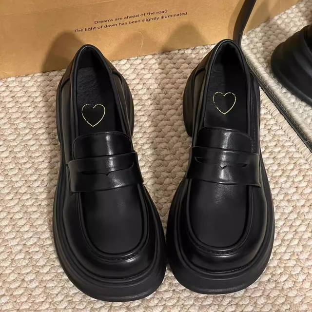 Round toe thick sole British loafers women's 2025 new retro versatile jk formal shoes black thick heel small leather shoes
