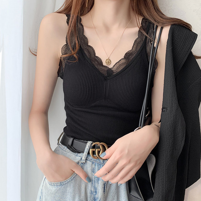 Warm suspender vest for women in autumn and winter plus velvet thickened inner layer base lace integrated velvet top fluffy outside wear