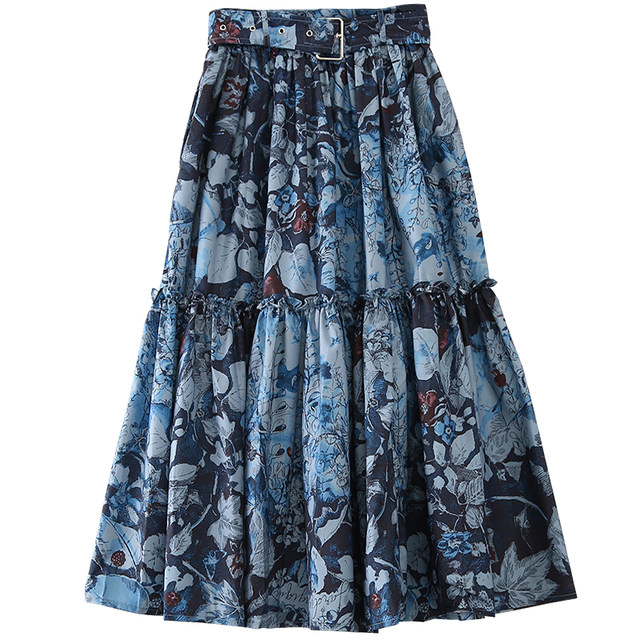 Sweet and elegant 2023 summer new style wood earrings big hem skirt printed mid-length retro beach vacation skirt