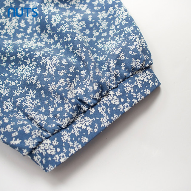 
NUTS autumn new French fresh blue V-neck floral short-sleeved dress for women