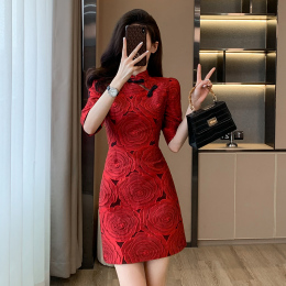 High-grade red cheongsam dress 2024 New Year's women's national wind Chinese evening dress skirt light luxury high-end niche