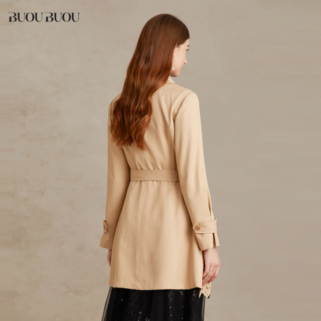 Buou Buou French hollow windproof and warm tie-fitting windbreaker for women DJ1C006
