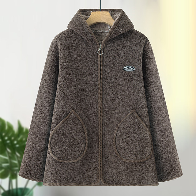 
300Jin [Jin is equal to 0.5kg] Extra large size mother's outfit plus velvet coat autumn and winter grain velvet warm clothes casual hooded grandma outfit