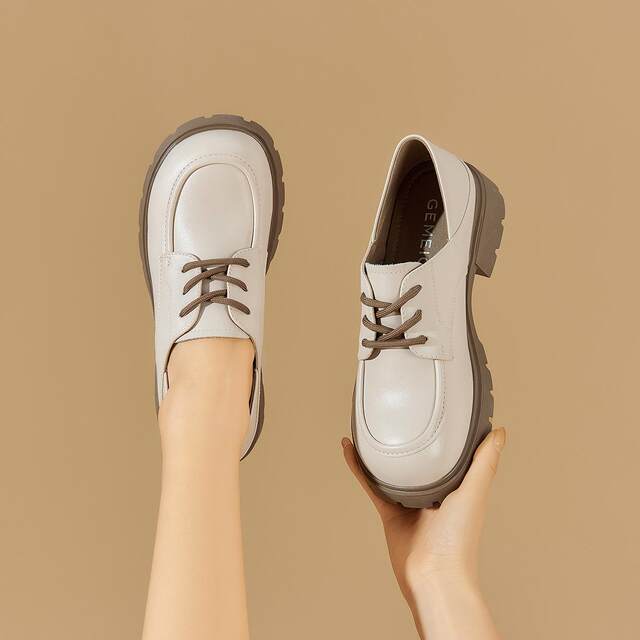 Gomeki 2025 new autumn leather lace-up single shoes British style student flat loafers women's small leather shoes