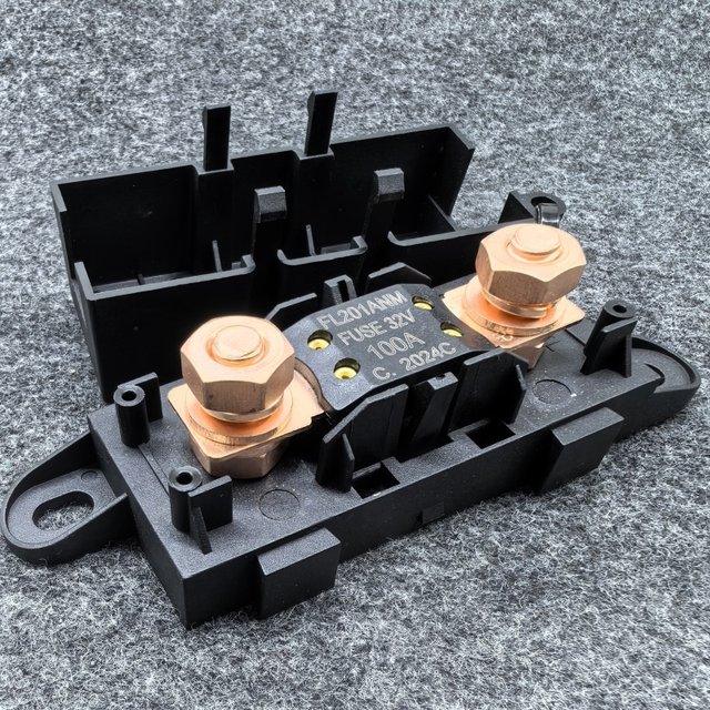 Car RV modified fuse box truck installed inverter parking air conditioner high power safety plate copper seat