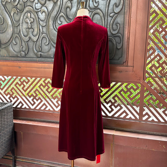 Brand high-end mother-in-law wedding dress improved cheongsam dress spring and autumn wedding mother's dress velvet skirt