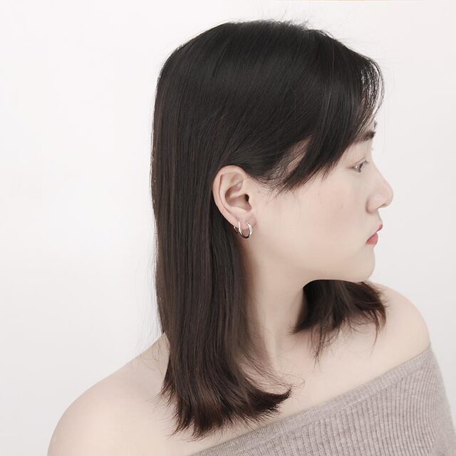 Steel silver earrings, trendy ear buckles for men and women, Korean style ear studs, exquisite circle ear bone nails, ear holes and silver jewelry