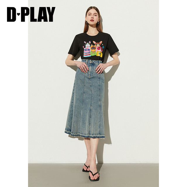 Dplay summer new black short -sleeved cartoon cat T -shirt loose casual female top
